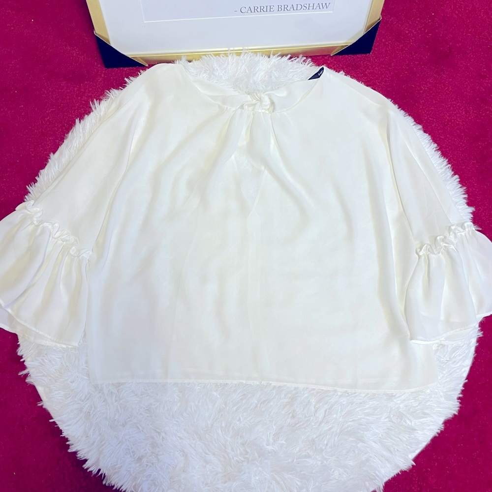 Em’s Closet - Picture 3 of 4